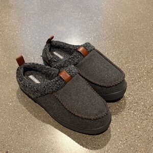 Men's Charcoal Loafers with Brown Accents Slippers